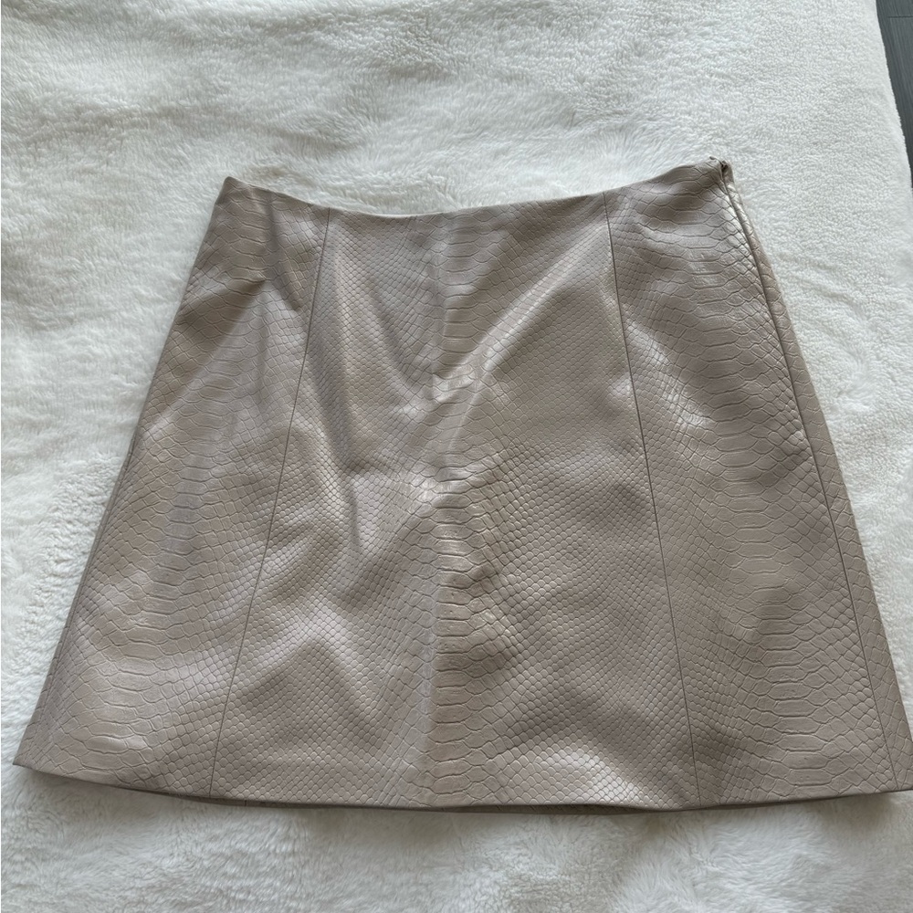 Aritzia Babaton Faux Leather Mini Skirt Size 10
